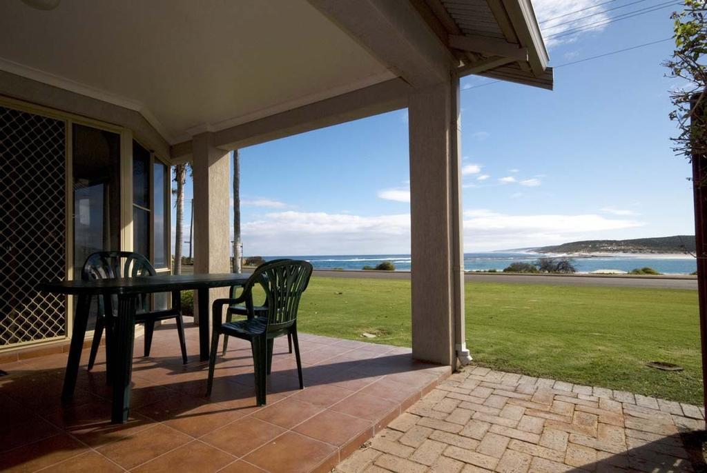 Pelican Shore Oceanfront Villa 6 Kalbarri Bilik gambar